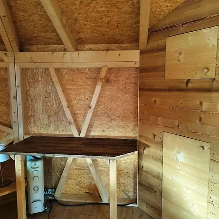 Einzigartige Holzhuette Mit Bergpanorama *